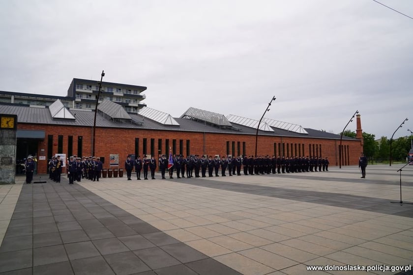 Nowe policjantki i nowi policjanci z Dolnego Śląska