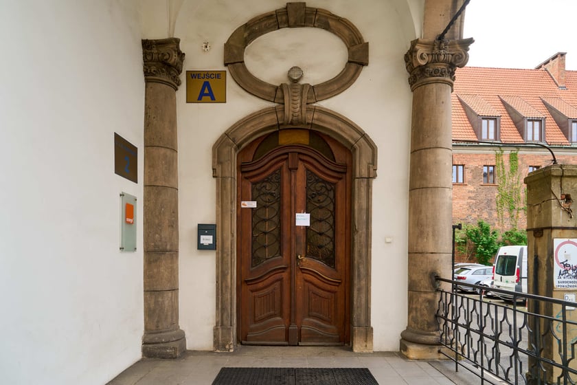 Była Poczta Paczkowa i Telegraf, także siedziba Orange Polska, na Starym Mieście
