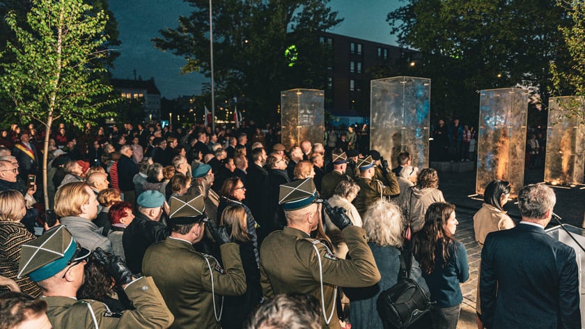 Uroczyste odsłonięcie pomnika Żołnierzy Niezłomnych. Wrocław, 8.05.2024
