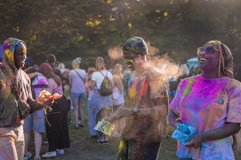 Kolor Fest &ndash; Dzień Kolor&oacute;w Holi (12.05.2024)