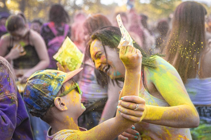 Kolor Fest &ndash; Dzień Kolor&oacute;w Holi (12.05.2024)