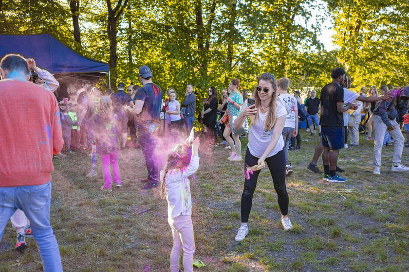 Kolor Fest &ndash; Dzień Kolor&oacute;w Holi (12.05.2024)