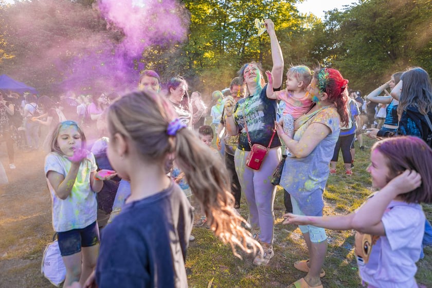 Kolor Fest &ndash; Dzień Kolor&oacute;w Holi (12.05.2024)
