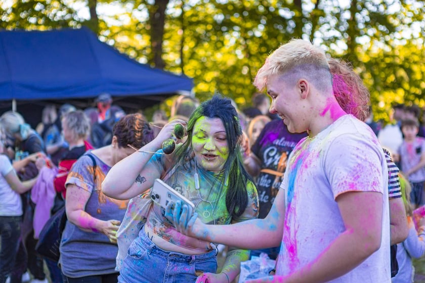 Kolor Fest &ndash; Dzień Kolor&oacute;w Holi (12.05.2024)