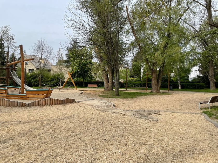 Plac zabaw przy ul. Rubinowej