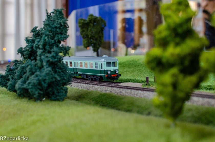 Makieta kolejowa w skali H0 (1:87) przygotowana przez Klub Sympatyk&oacute;w Kolei we Wrocławiu