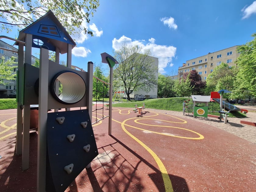 Nowy plac zabaw przy ul. Zielonogórskiej