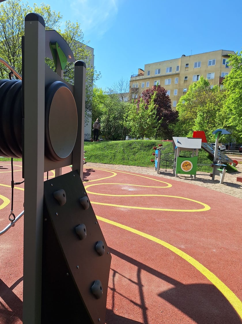 Nowy plac zabaw przy ul. Zielonogórskiej
