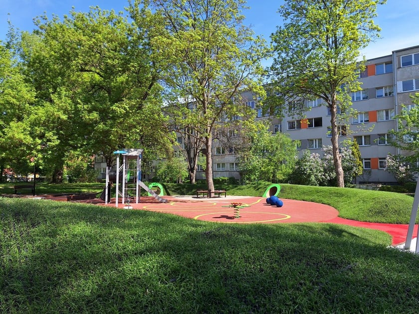 Nowy plac zabaw przy ul. Zielonogórskiej