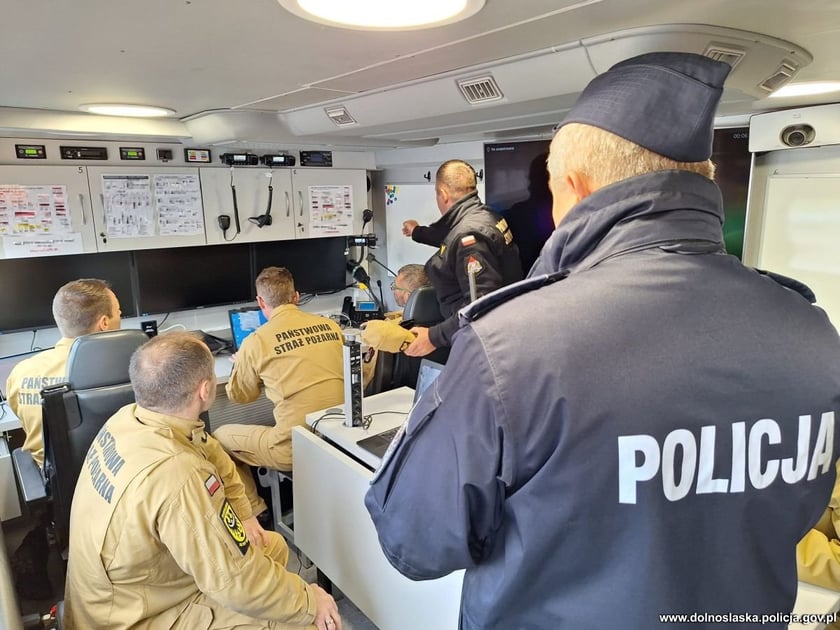 Ćwiczenia ratownicze w nowym tunelu na trasie S3