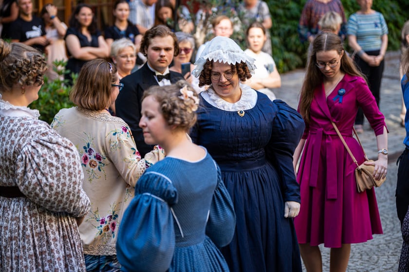 Potańcówka Wrocławska na dziedzińcu Ossolineum. Wrocław, 8 czerwca 2024