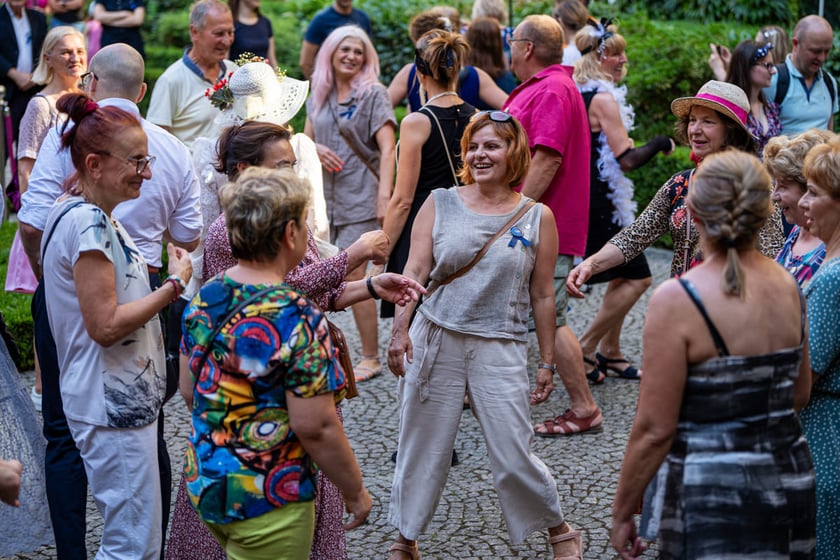 Potańcówka Wrocławska na dziedzińcu Ossolineum. Wrocław, 8 czerwca 2024