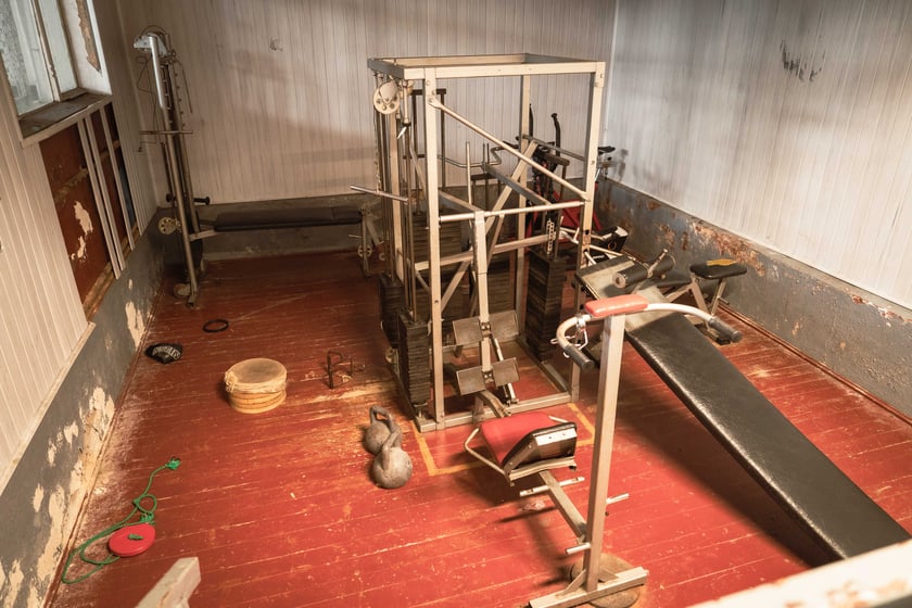 Sportowy klub zapaśniczy Lotnik znajdujący się w hali na Psim Polu przy ul. Bierutowskiej, która została właśnie zabytkiem