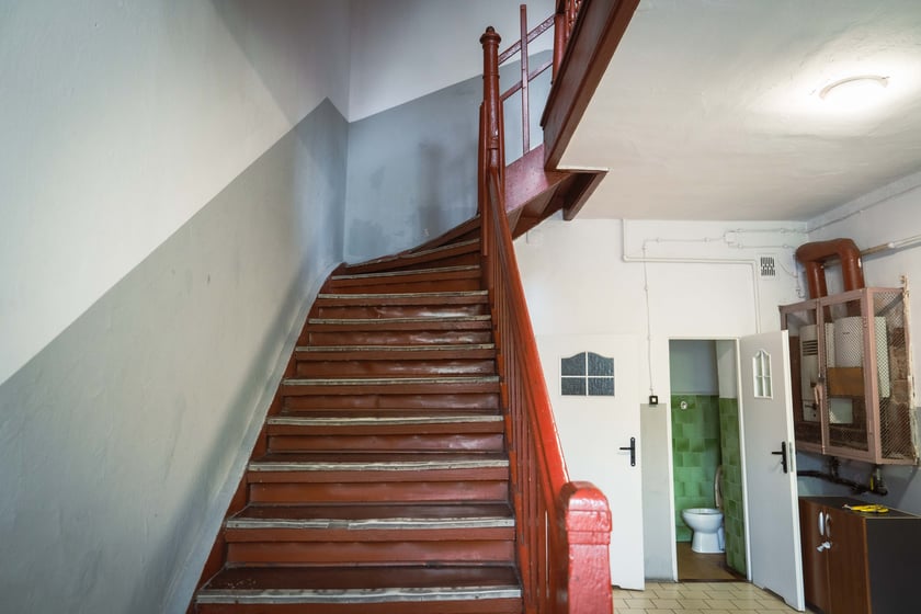 Sportowy klub zapaśniczy Lotnik znajdujący się w hali na Psim Polu przy ul. Bierutowskiej, która została właśnie zabytkiem