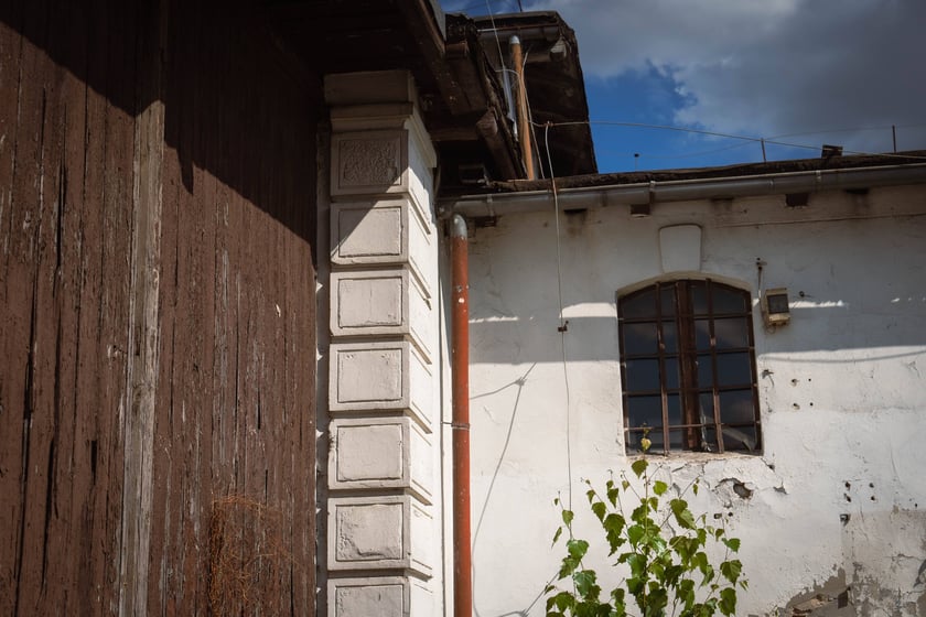 Sportowy klub zapaśniczy Lotnik znajdujący się w hali na Psim Polu przy ul. Bierutowskiej, która została właśnie zabytkiem