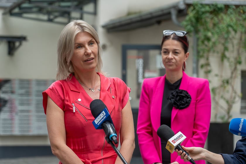 Renata Granowska, podpisanie umowy w sprawie neon&oacute;w, 20 czerwca 2024
