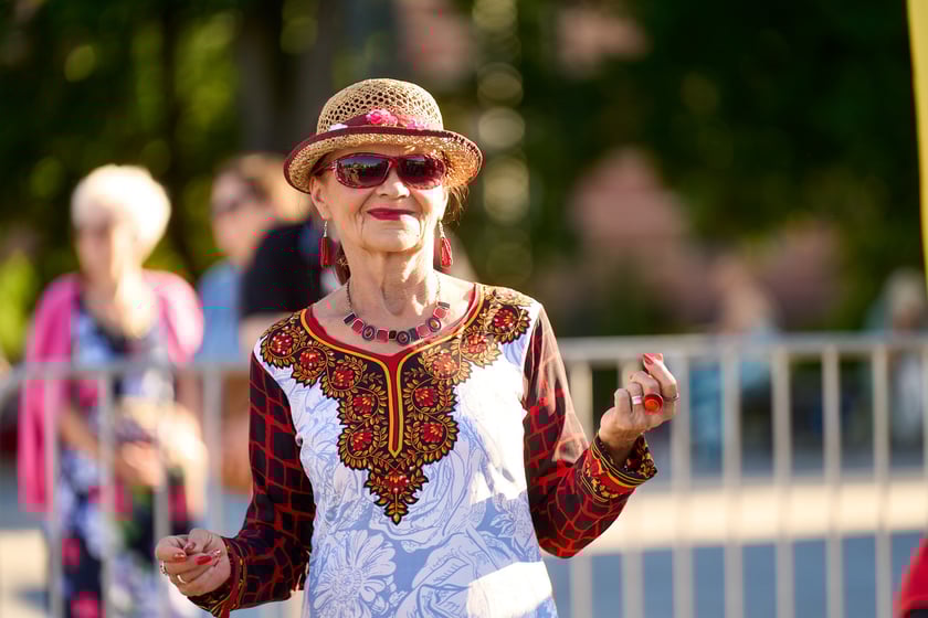 Wrocławska Potańcówka na placu Wolności - czerwiec 2024. „Domówka pod gwiazdami”