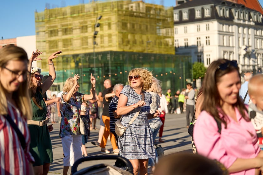 Wrocławska Potańcówka na placu Wolności - czerwiec 2024. „Domówka pod gwiazdami”