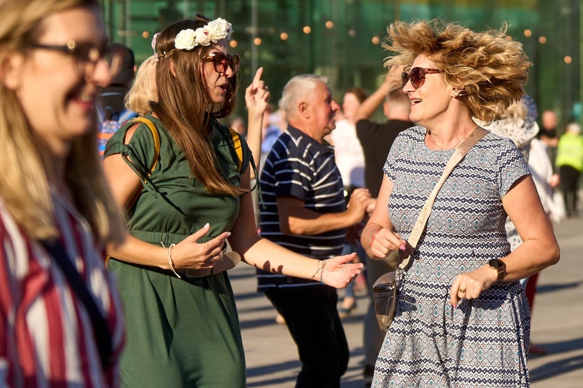 Wrocławska Potańcówka na placu Wolności - czerwiec 2024. „Domówka pod gwiazdami”