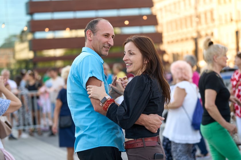 Wrocławska Potańcówka na placu Wolności - czerwiec 2024. „Domówka pod gwiazdami”