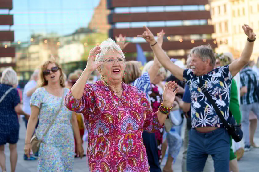 Wrocławska Potańcówka na placu Wolności - czerwiec 2024. „Domówka pod gwiazdami”