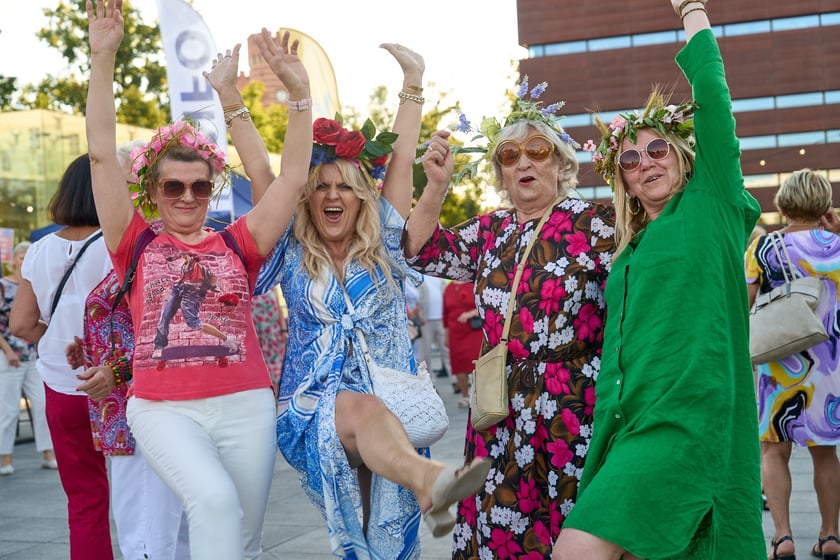 Wrocławska Potańcówka na placu Wolności - czerwiec 2024. „Domówka pod gwiazdami”