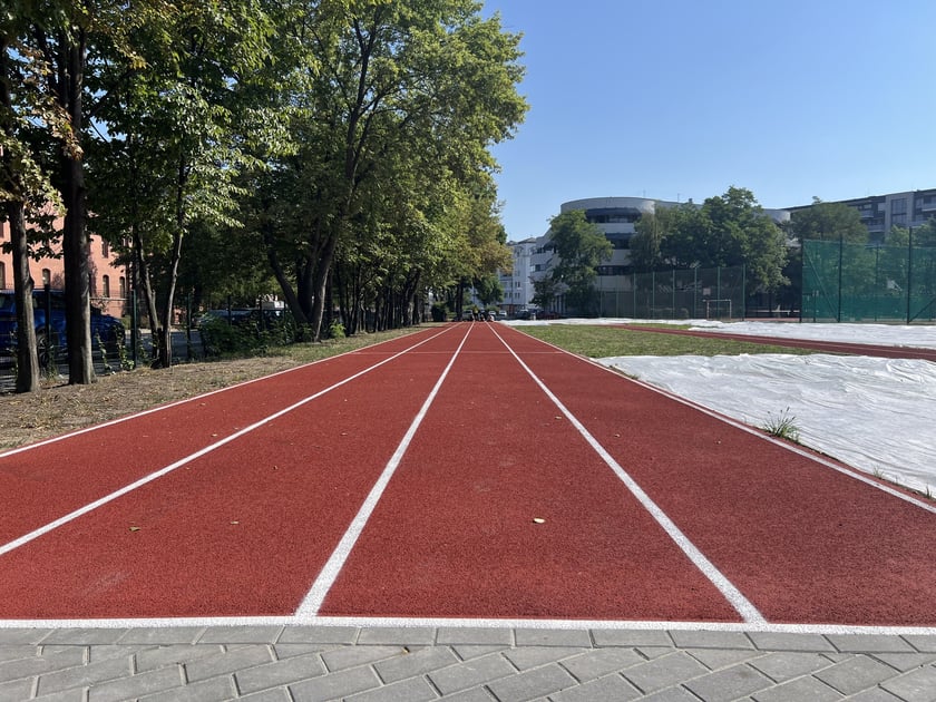 Nowe boisko przy SP nr 46 we Wrocławiu