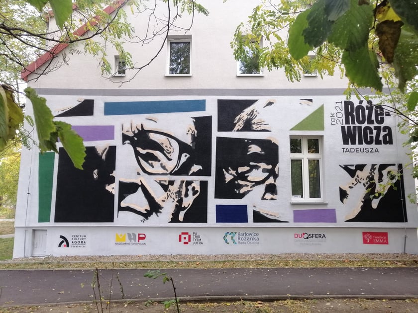 Mural upamiętniający Tadeusza R&oacute;żewicza -&nbsp;Sławek ZBIOK Czajkowski