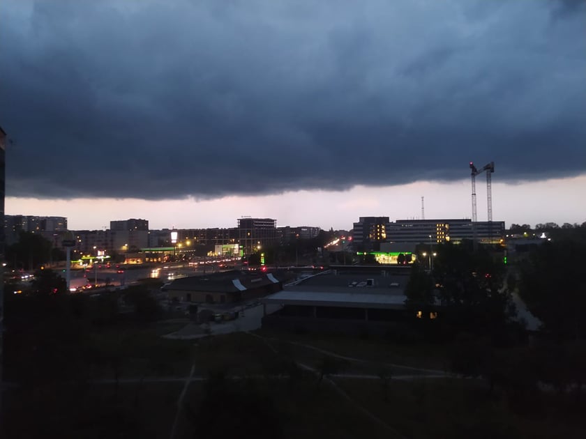 Burzowe niebo nad Wrocławiem 10 lipca