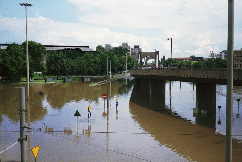 Pow&oacute;dź Tysiąclecia we Wrocławiu, 1997 rok