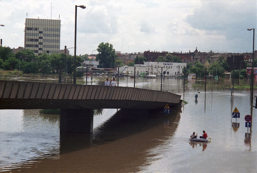 Pow&oacute;dź Tysiąclecia we Wrocławiu, 1997 rok