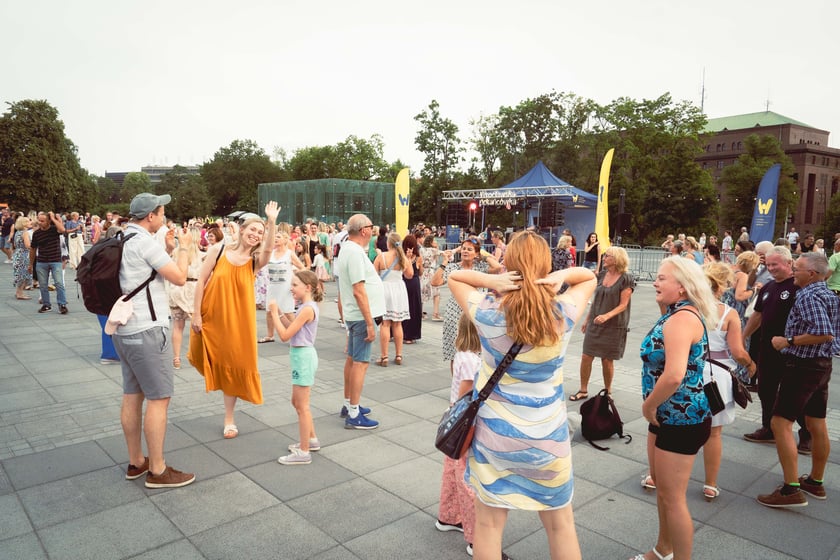 Potańcówka na pl. Wolności we Wrocławiu 20.07.2024