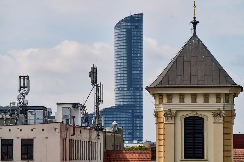 Panorama Wrocławia ze szczytu kamienicy na pl. Solnym