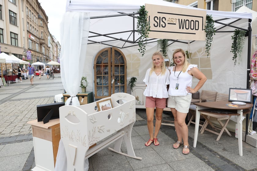 Ręki Dzieła Fest na ulicy Oławskiej we Wrocławiu