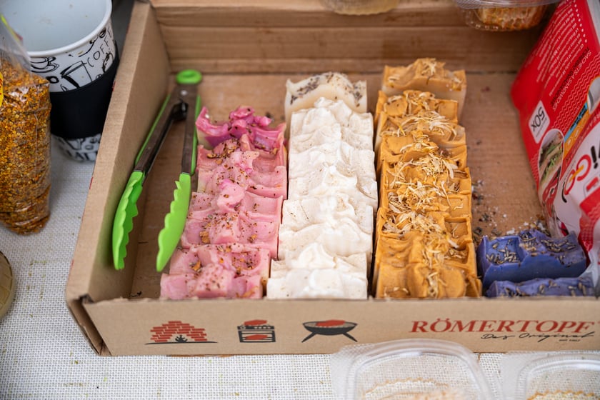 Pchli targ "Na Młynie" pełen jest skarbów. Można je zdobyć - lub tylko pooglądać - w niedziele między godz. 6 a 15