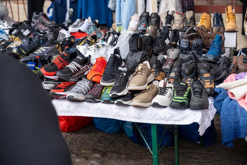 Pchli targ "Na Młynie" pełen jest skarbów. Można je zdobyć - lub tylko pooglądać - w niedziele między godz. 6 a 15