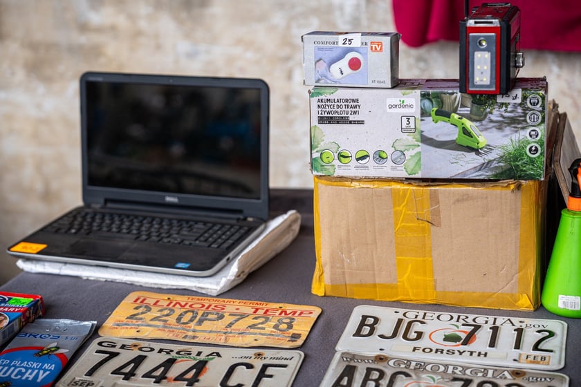 Pchli targ "Na Młynie" pełen jest skarbów. Można je zdobyć - lub tylko pooglądać - w niedziele między godz. 6 a 15