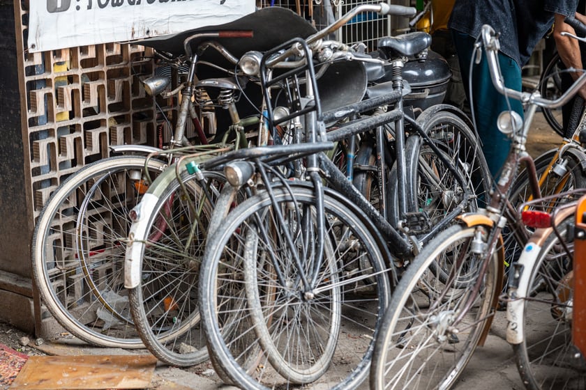 Pchli targ "Na Młynie" pełen jest skarbów. Można je zdobyć - lub tylko pooglądać - w niedziele między godz. 6 a 15