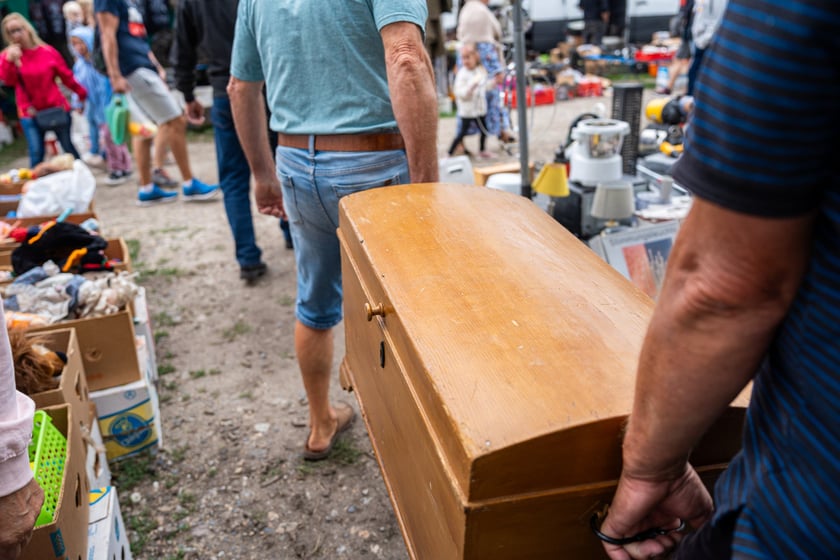 Pchli targ "Na Młynie" pełen jest skarbów. Można je zdobyć - lub tylko pooglądać - w niedziele między godz. 6 a 15