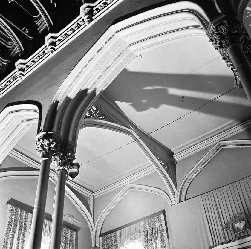 Dworzec Gł&oacute;wny we Wrocławiu w latach 70. Sala sesyjna