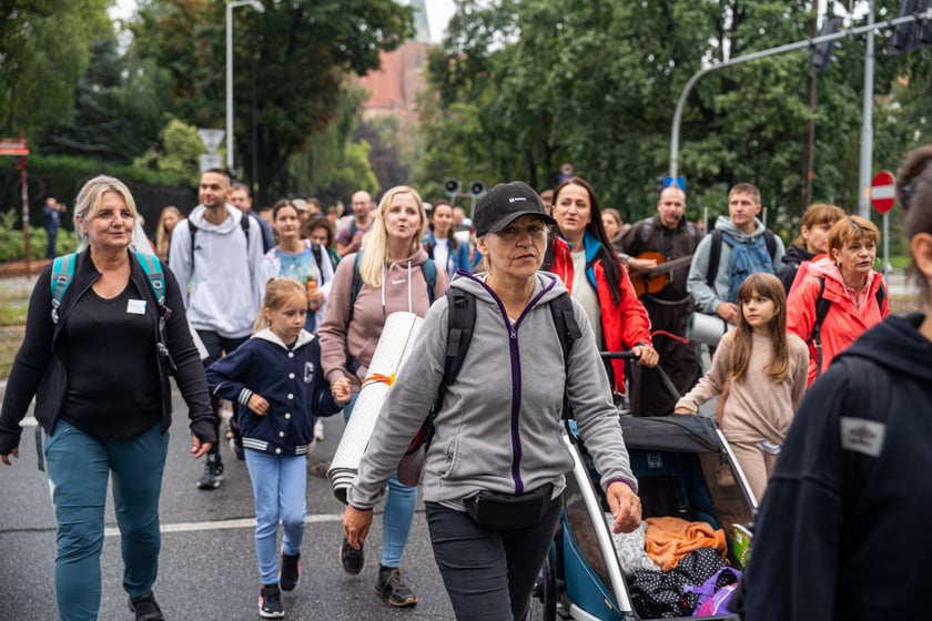 Początek pieszej pielgrzymki na Jasną Górę we Wrocławiu, 2 sierpnia 2024