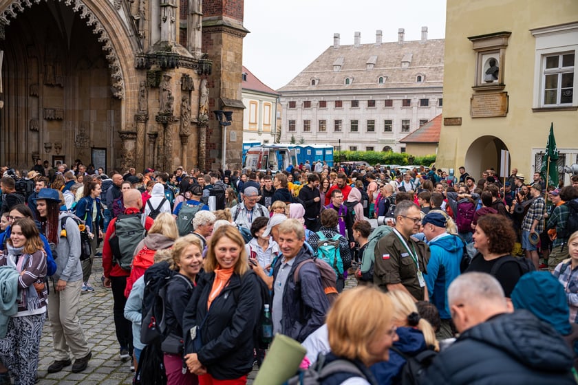Początek pieszej pielgrzymki na Jasną Górę we Wrocławiu, 2 sierpnia 2024