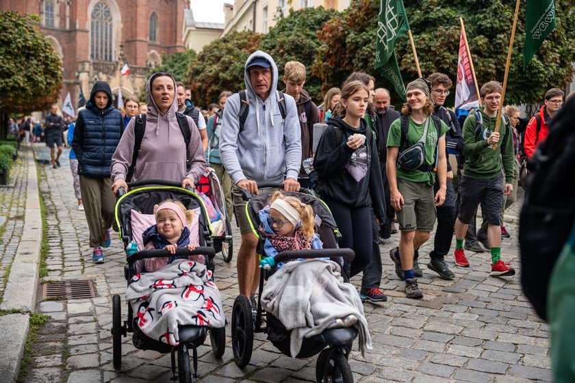 Początek pieszej pielgrzymki na Jasną Górę we Wrocławiu, 2 sierpnia 2024