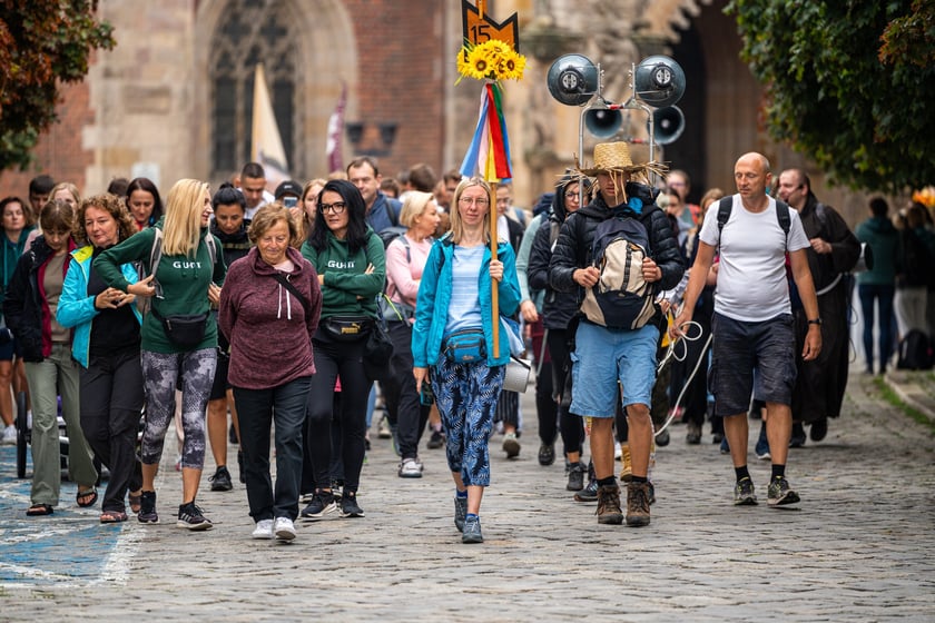 Początek pieszej pielgrzymki na Jasną Górę we Wrocławiu, 2 sierpnia 2024