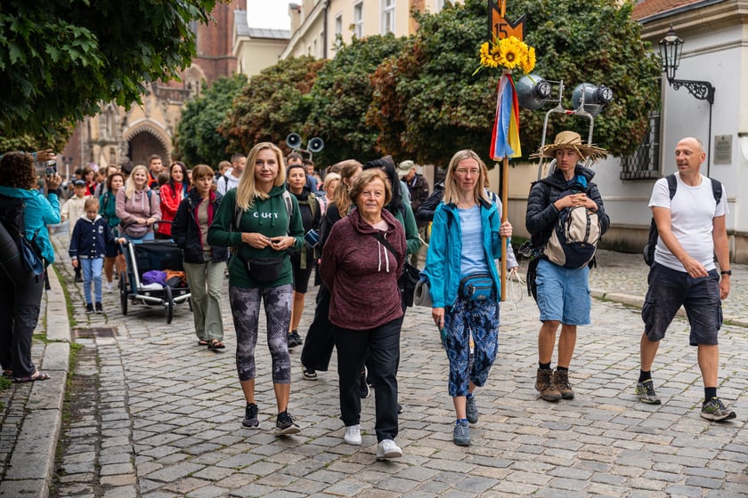Początek pieszej pielgrzymki na Jasną Górę we Wrocławiu, 2 sierpnia 2024