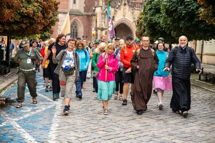 Początek pieszej pielgrzymki na Jasną Górę we Wrocławiu, 2 sierpnia 2024