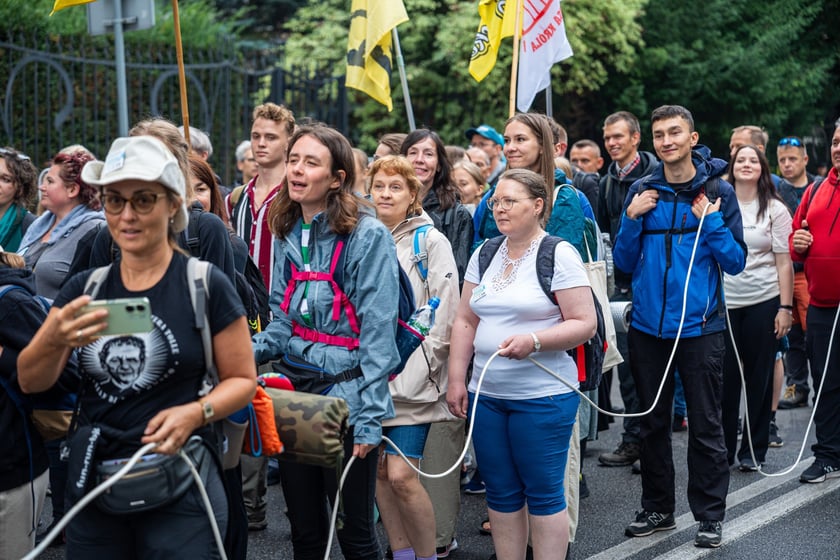 Początek pieszej pielgrzymki na Jasną Górę we Wrocławiu, 2 sierpnia 2024