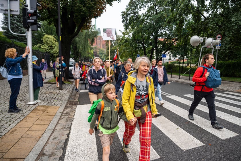 Początek pieszej pielgrzymki na Jasną Górę we Wrocławiu, 2 sierpnia 2024