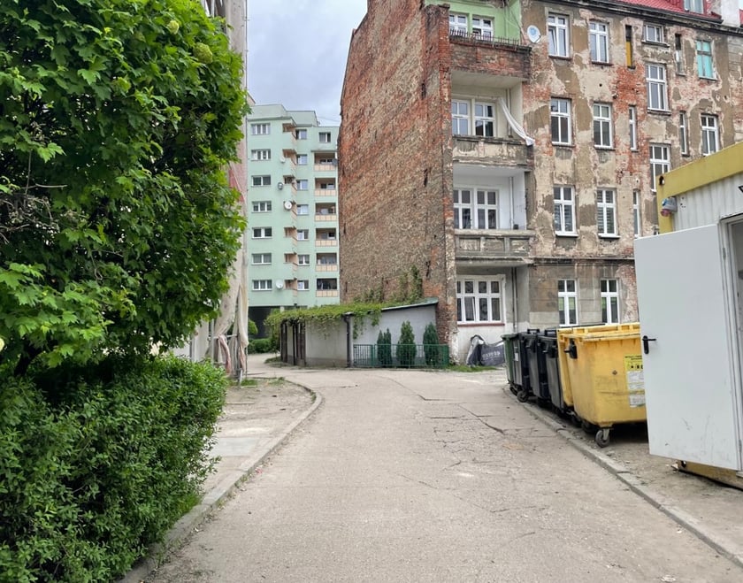 w kwartale ulic Ł&oacute;dzka &ndash; Gliniana&nbsp;&nbsp;&ndash; Gajowa &ndash; Wesoła