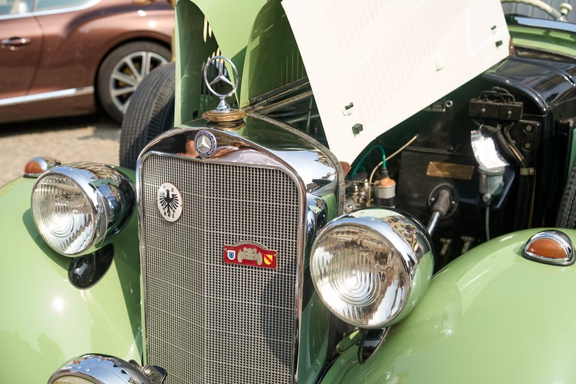 Samochody na MotoClassic 2024 r.